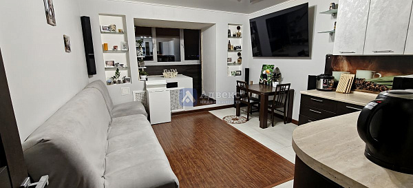 Квартира 2-комн., 72 м²