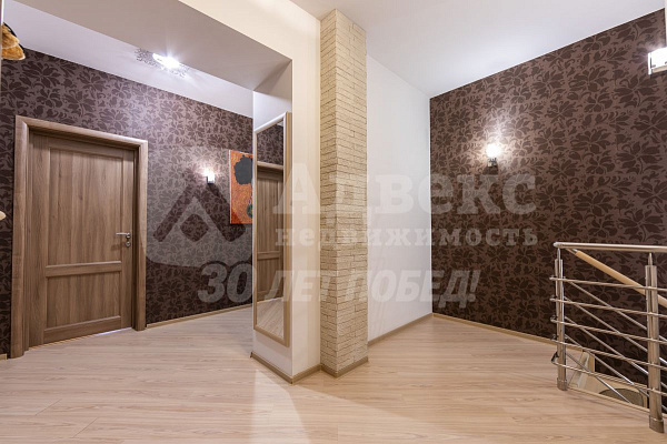 5-к квартира, 204 кв.м.