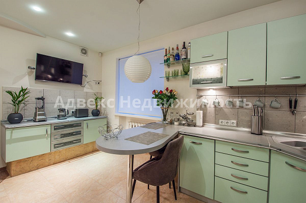 Квартира 4-комн., 185.3 м²