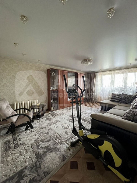 Квартира 3-комн., 89.9 м²