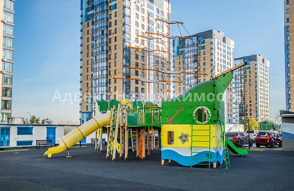 Квартира 3-комн., 131.2 м²