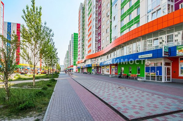 Квартира 3-комн., 92.7 м²