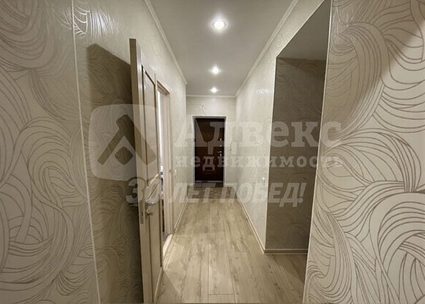 Квартира 3-комн., 105 м²