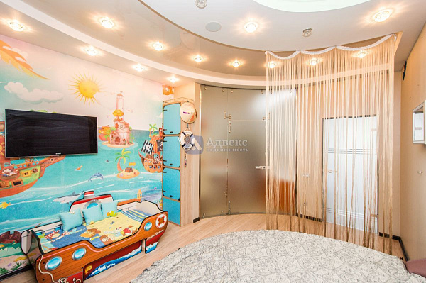 Квартира 3-комн., 119 м²