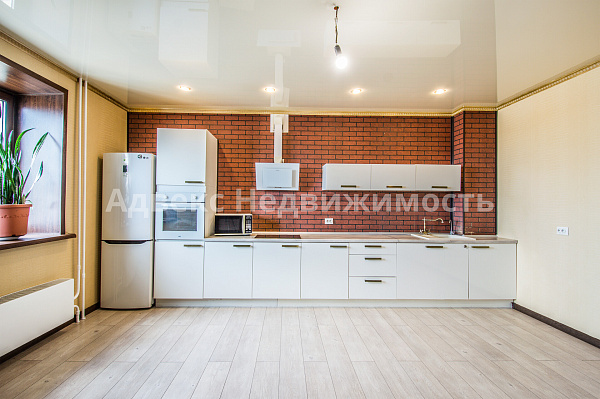 Квартира 3-комн., 108.5 м²