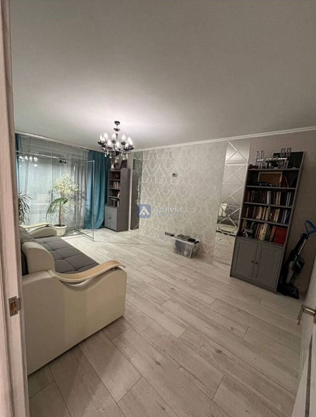 Квартира 3-комн., 96.6 м²
