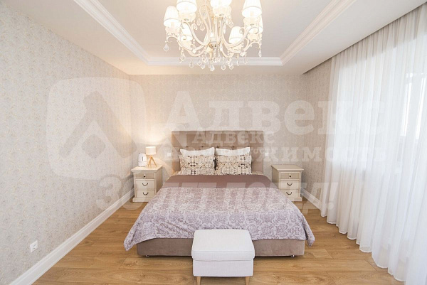 Квартира 3-комн., 105.4 м²