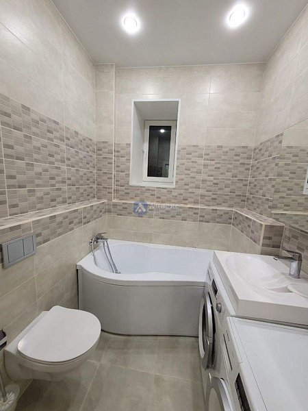 Квартира 3-комн., 101 м² Квартира 3-комн., 101 м²