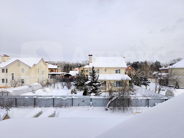 Коттедж 230 м²