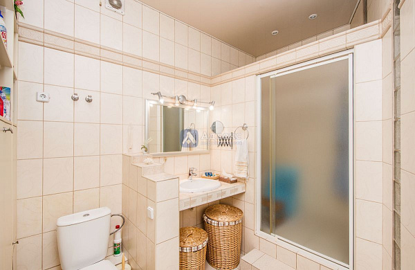 Квартира 2-комн., 123.3 м² Квартира 2-комн., 123.3 м²