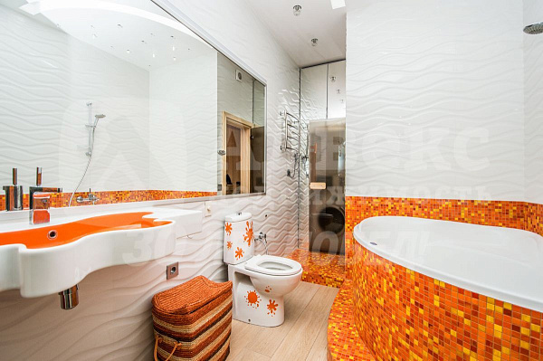 Квартира 3-комн., 119 м²