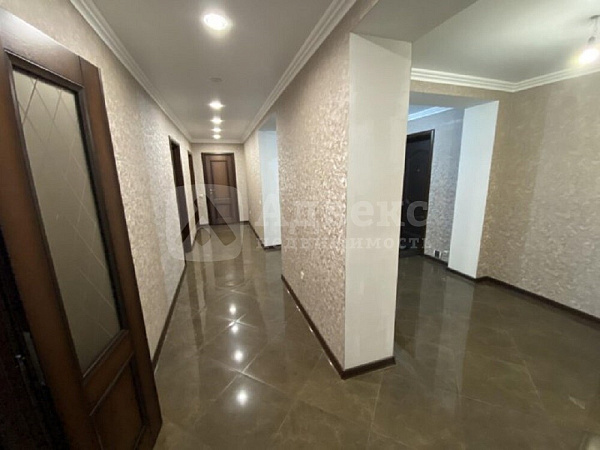 Квартира 3-комн., 108.9 м²