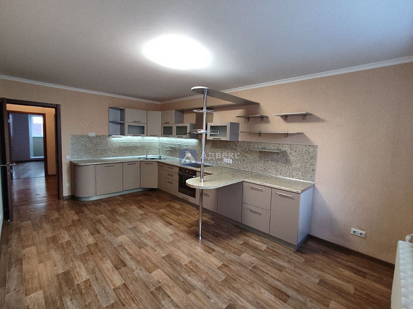 Квартира 3-комн., 92 м² Квартира 3-комн., 92 м²