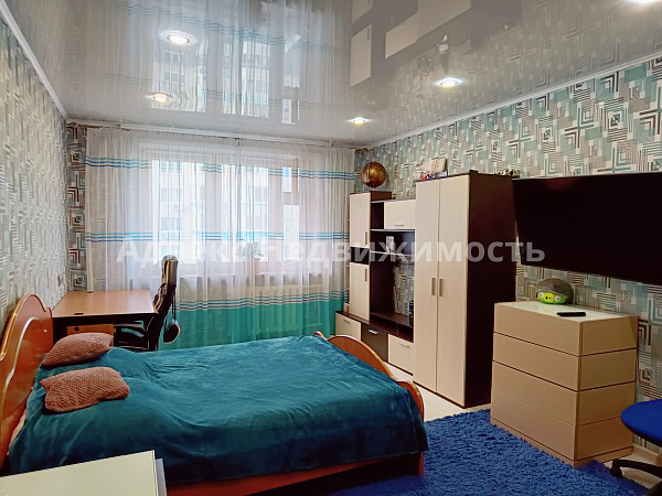 Квартира 3-комн., 98.6 м²