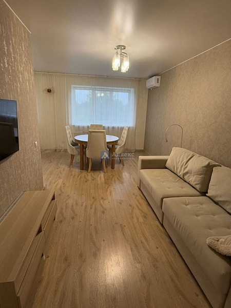 Квартира 3-комн., 72 м²