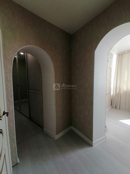 Квартира 3-комн., 145.1 м²