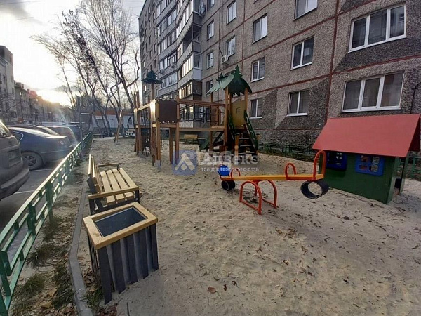 Квартира 4-комн., 104 м²