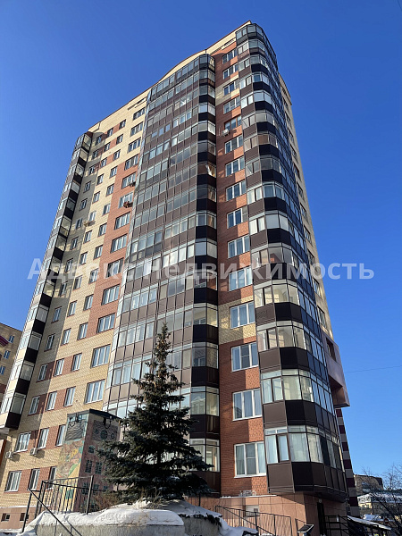 Квартира 3-комн., 125 м²