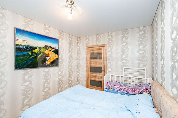 Квартира 3-комн., 77 м²