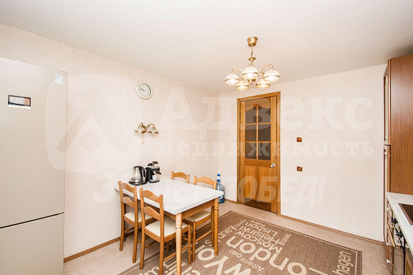 Квартира 3-комн., 87 м²