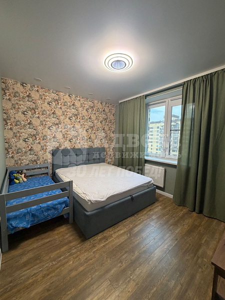 Квартира 2-комн., 75 м²