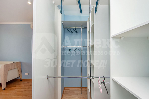 Квартира 2-комн., 90.6 м²