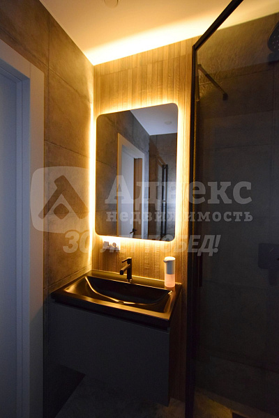 Квартира 2-комн., 97 м²