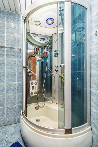 Квартира 3-комн., 60.6 м² Квартира 3-комн., 60.6 м²