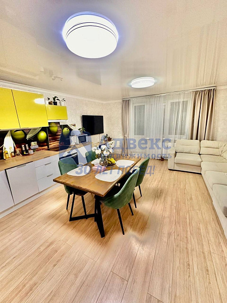 2-к квартира, 76 кв.м.