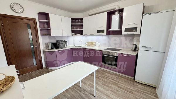 2-к квартира, 70 кв.м.