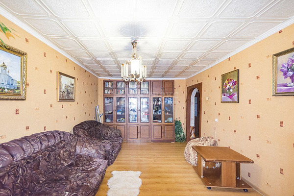 4-к квартира, 90 кв.м. 4-к квартира, 90 кв.м.
