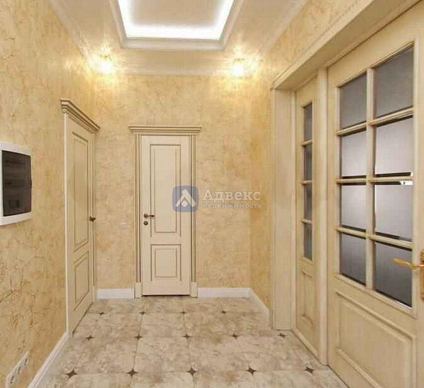 Коттедж 260 м²