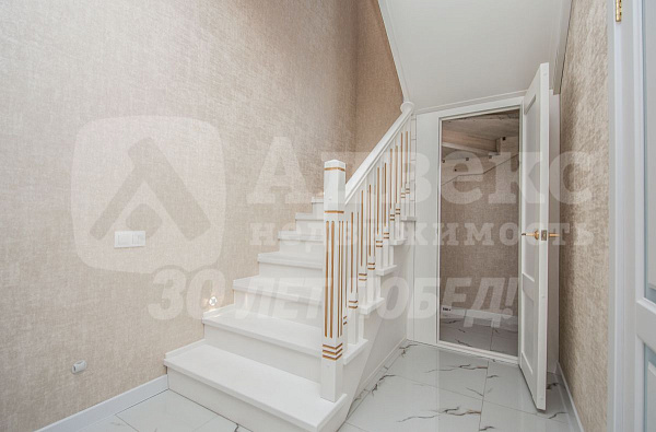 Дом, 200 кв.м.