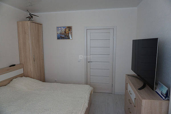 Квартира 3-комн., 80 м²