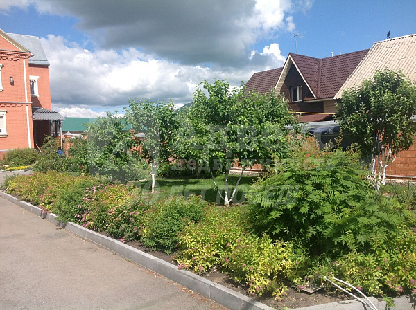 Коттедж 347.9 м²