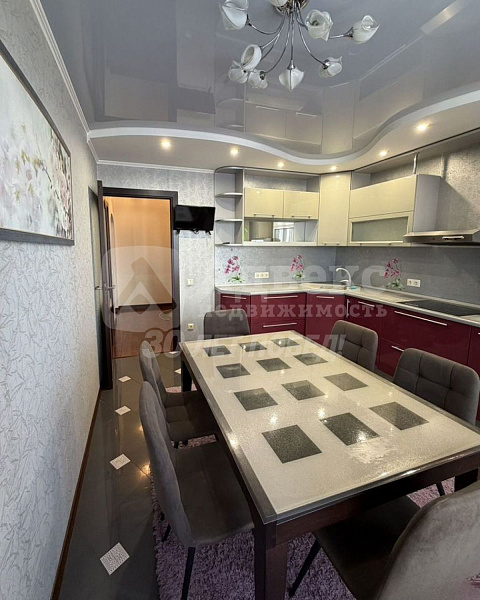 3-к квартира, 90 кв.м.