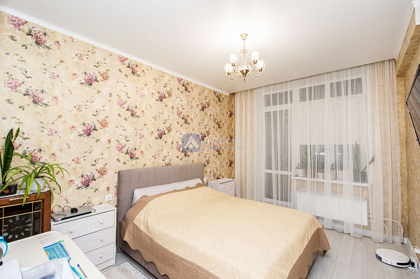 Квартира студия, 88.9 м²