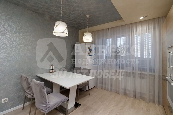 3-к квартира, 90 кв.м.