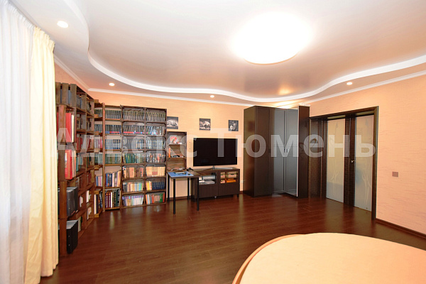 Квартира 3-комн., 100.6 м²