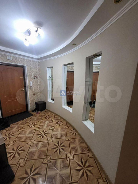 Квартира 3-комн., 104.7 м²