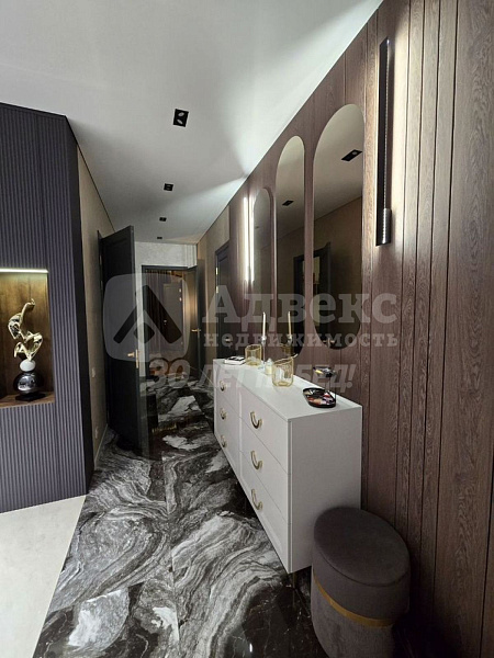 Квартира 2-комн., 100 м²