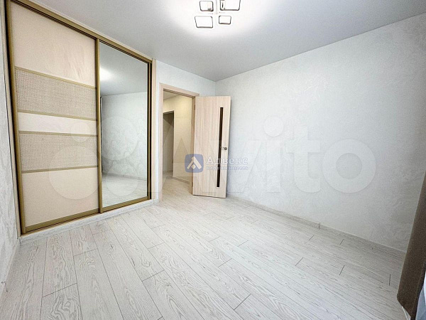 Квартира 3-комн., 63.7 м² Квартира 3-комн., 63.7 м²