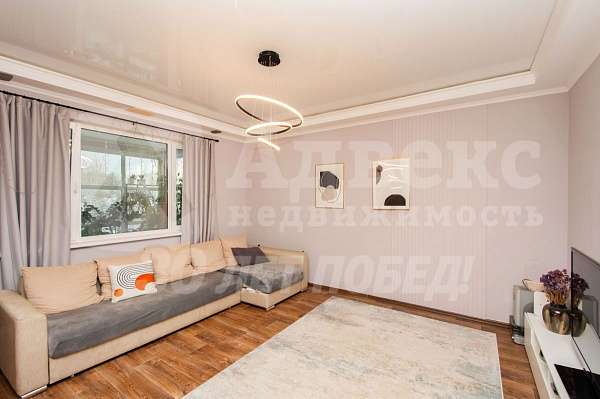 Коттедж 230 м²