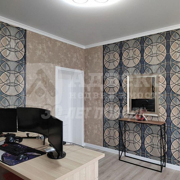 Коттедж 301.2 м²