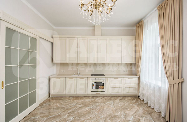 Дом, 410 кв.м.