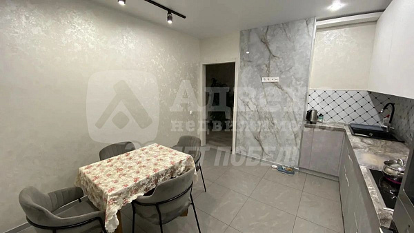 Квартира 2-комн., 59 м²