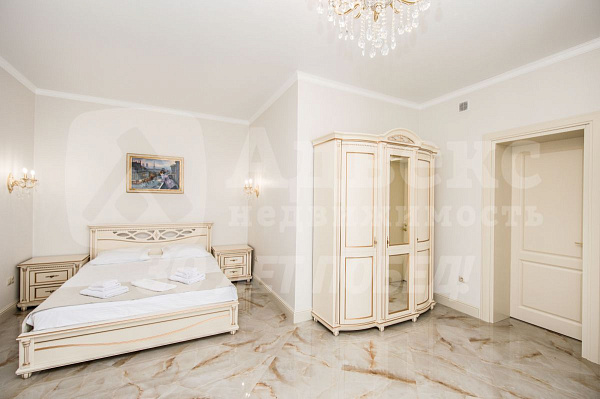 Коттедж 410 м²