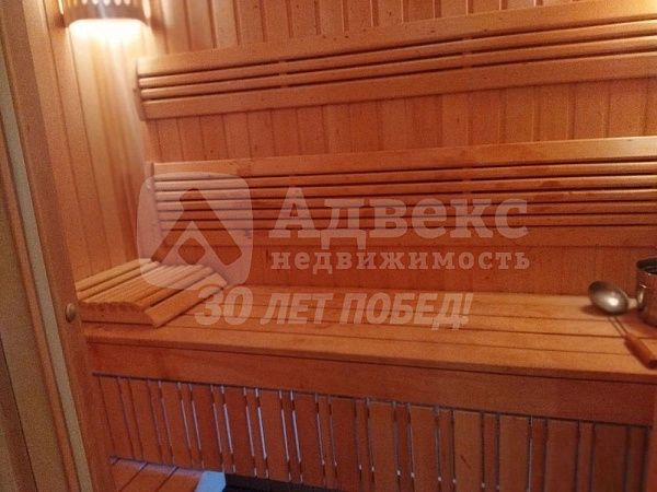 Коттедж 347.9 м²