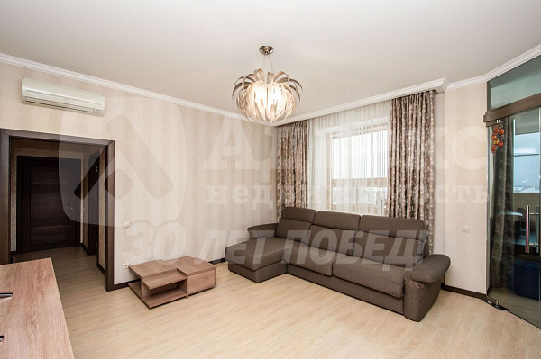 Квартира 4-комн., 156 м²