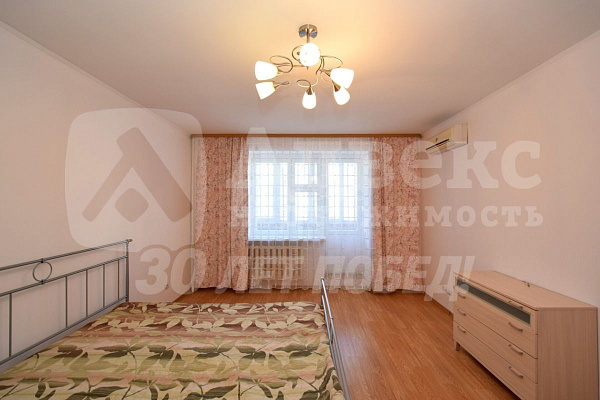 Квартира 3-комн., 101.3 м²